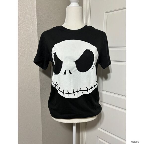 The Nightmare before Christmas T Shirt - Picture 1 of 1